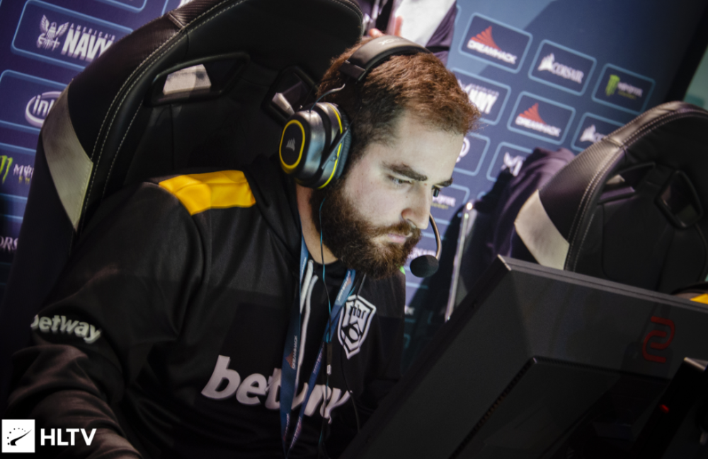 DK碾压100T,Canyon团战一打五淘汰赛2:0(北京) DK碾压100T,Canyon团战一打五淘汰赛2:0(北京)